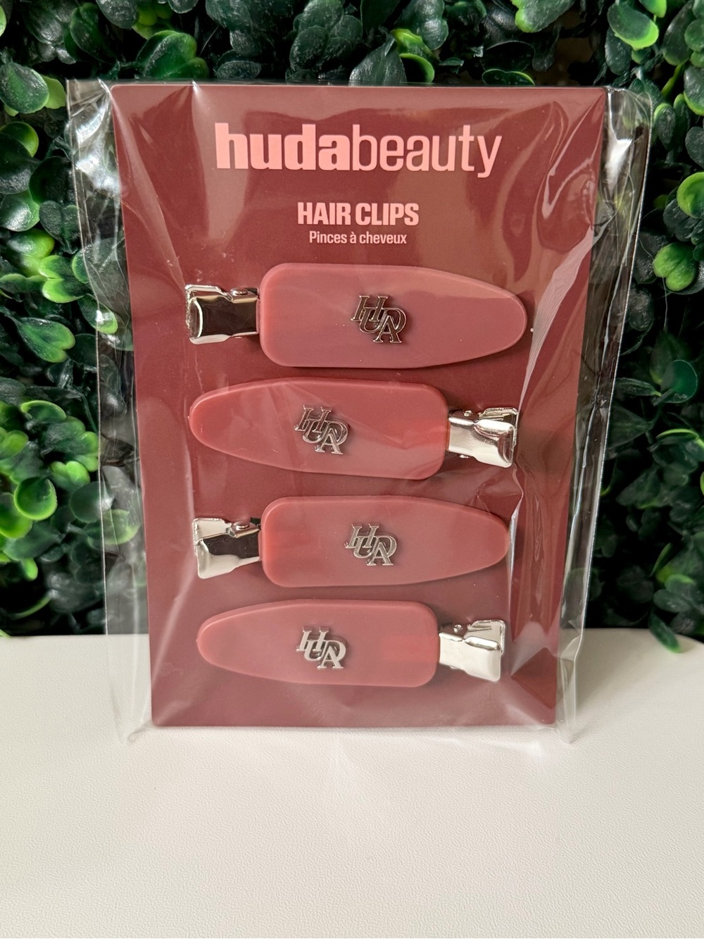 HUDA BEAUTY Dusty Rose Hair Clips 4-Piece Set NWT